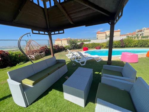 Borg el Arab Chalet De Esquí | استديو بحمام سباحه خاص