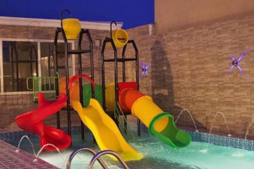 Al Kura Chalet De Esquí | استراحة وشاليه الميار