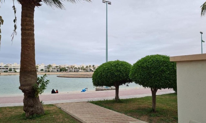 Durrat Al-Arous Apartamento | درة العروس - القرية الحالمة - شقة دور أرضي على البحرية - Dream Village