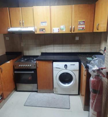 Ajman Apartamento | ستوديو فرش فندقي برج تاور سي