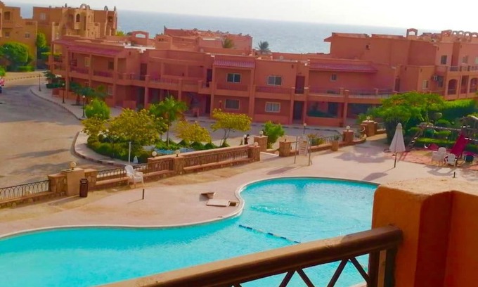 Zafarana Chalet De Esquí | شالية على البحر والبسين بالعين السخنة بقرية امباير ريزورت