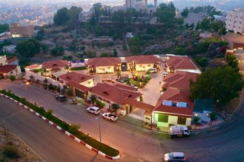 Baljurashi Casa | شاليهات مدينة الحدائق لبيوت العطلات