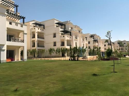 Al Alamayn Chalet De Esquí | شاليه بحديقة قريه اركو لاجون العلمين الساحل الشمالي