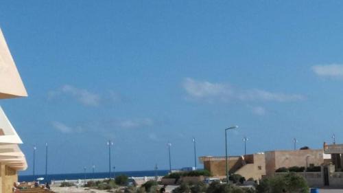 Marsa Matruh Chalet De Esquí | شاليه بقرية القصر السياحية للايجار ب مطروح إمتداد شاطيء الأبيض حمام السباحة في القرية به صيانه