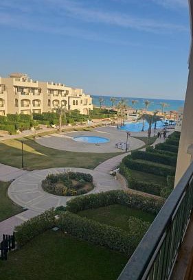 Ain Sokhna Chalet De Esquí | شاليه بقرية لاسيرينا بالم بيتش - العين السخنة