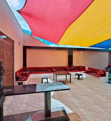 Suwailih Chalet De Esquí | شاليه كل الفصول