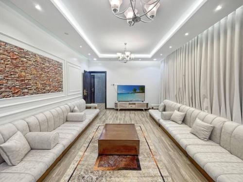 Abha Al Jadidah Apartamento | شقة خمس غرف مطلة على طريق السودة