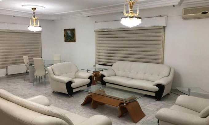 Suwailih Apartamento | شقة مفروشة 4غرف نوم شارع الجامعة
