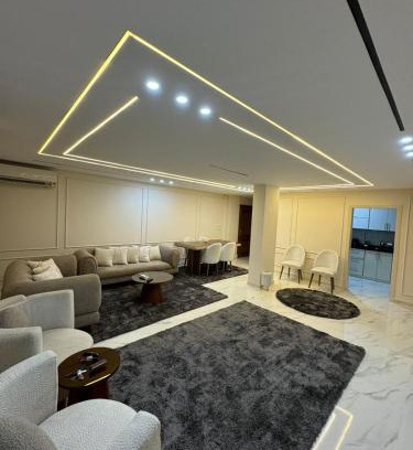 Al Rehab Apartamento | شقه ارضى بحديقه بالرحاب