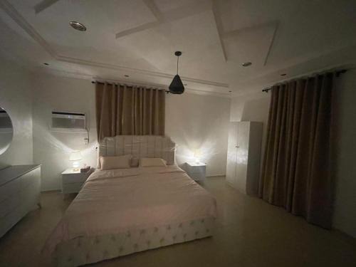 Al Wahah Apartamento | صالة وغرفة نوم فاخرة01303