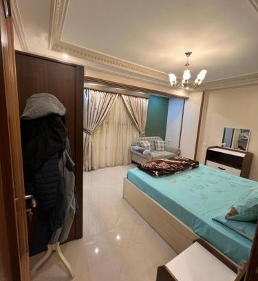Al-Khalifa Casa | غرفة مكيفه مفروشة بالهضبة الوسطه شباب فقط