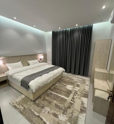 Al Kura Apartamento | غرفه وصاله ومطبخ بأثاث فندقي جميل