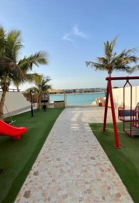 Dhahban Chalet De Esquí | فيلا السعادة بشاطي خاص درة العروس
