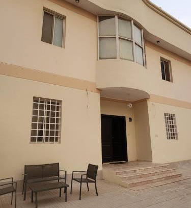 Al Kura Apartamento | قصر الهدوء