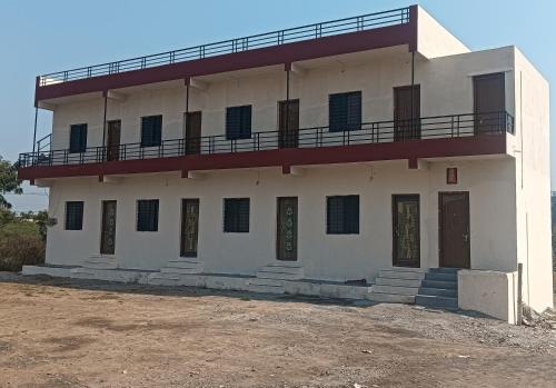 Akalkot Casa | ब्रम्हांडनायक गेस्ट हाऊस