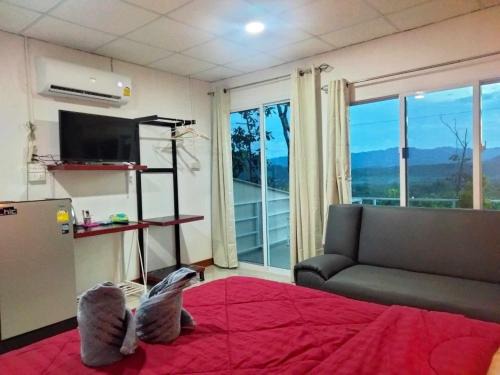 Tha Kradan Casa | บ้านสวนคึดฮอดโฮมสเตย์ ศรีสวัสดิ์ กาญจนบุรี