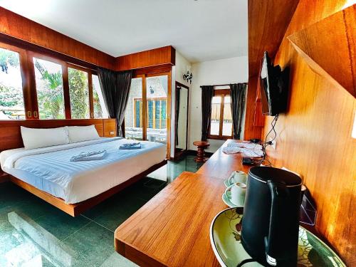 Chumphon Cama Y Desayuno | บ้านสวนวารินทร์
