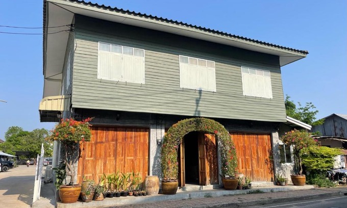 Prakhon Chai Cama Y Desayuno | บ้านแสนรัก Casa Dolce Casa, Prakhon Chai