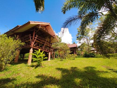 Wang Nam Khiao Casa | บ้านไร่ชายเขาวังน้ำเขียวฟาร์มสเตย์