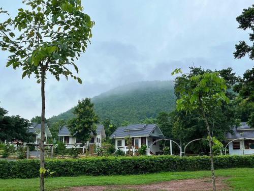 Lamphun Cama Y Desayuno | พรพนาฮิลล์รีสอร์ท