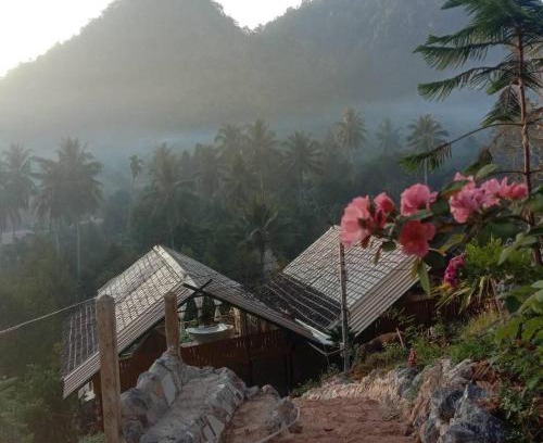 Thong Pha Phum Casa | มาค่ะ ฟาร์มสเตย์ ห้วยเขย่ง สวนคุณตา สวนทุเรียนทองผาภูมิ