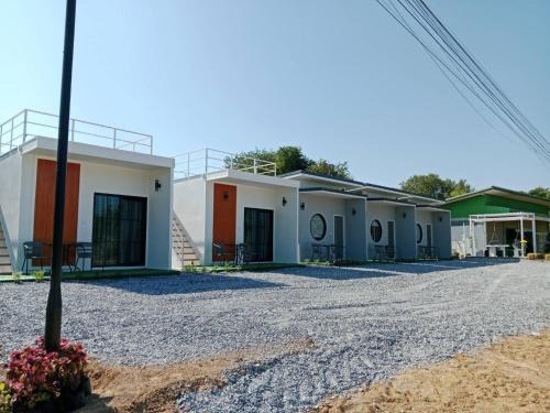 Ban Dung Casa | มานอนนี่ รีสอร์ท