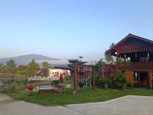 Chom Thong Casa | ม่วนใจ๋ปันสุข โฮมสเตย์แอนคาเฟ่ Muanjai punsuk homestay and cafe