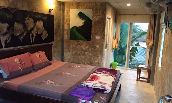 Thong Pha Phum Casa | อีต่องโฮมสเตย์
