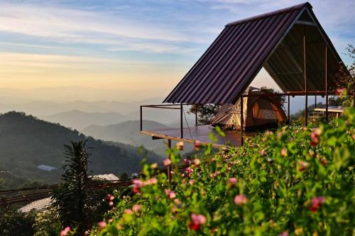 Samoeng Tai Otro | เต็นท์กระโจม - Raiwassana Baandoy