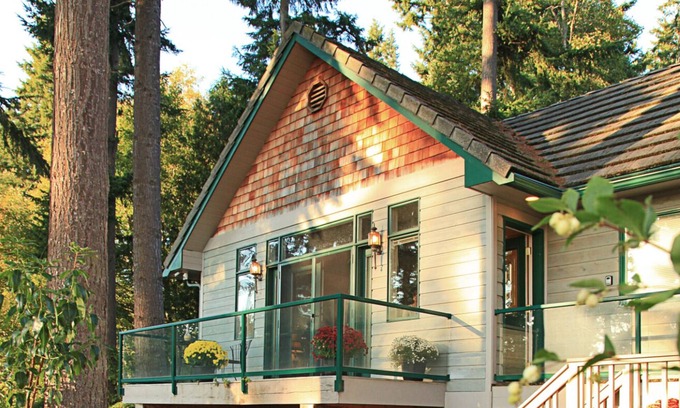 Clinton Cabaña | ღ * ¨ * ✶.¸ Romántico / Bañera de hidromasaje / Cubierta / SLEEPS 5 * `* ✶.¸.ღ