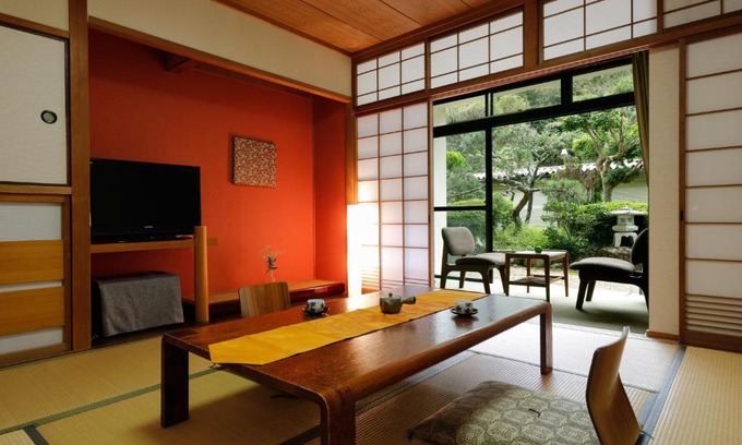 Uda Hotel | たまご肌美人の湯 美榛苑