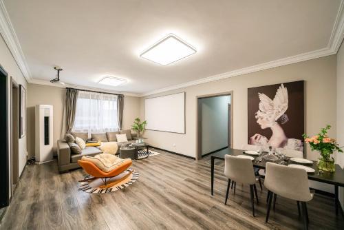 Downtown Shanghai Apartamento | 上海柠檬汁民宿 Shanghai lemon juic B&B-Shanghai Lemon Deluxe Room 外滩南京西路步行街
