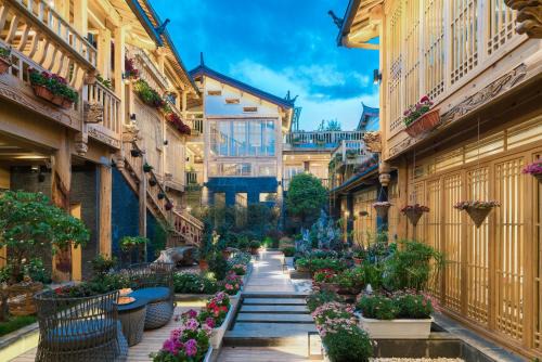 Dayan Old Town Casa | 丽江古城竹语花园别院