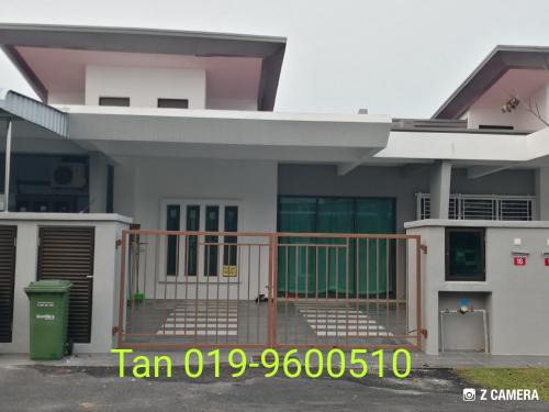 Teriang Apartamento | 交通方便，附近大型商场，selesa dan dekat shopping