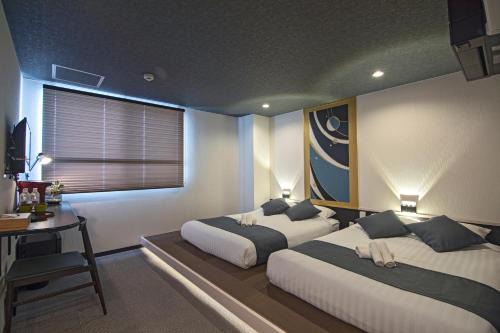 Minato Hotel | 大阪港浮絵ホテル