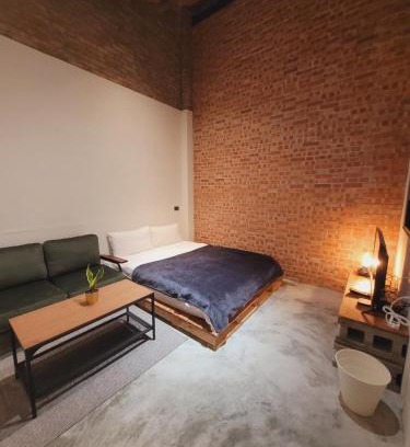Toufen Apartamento | 寄居蟹月租房型詢問日期