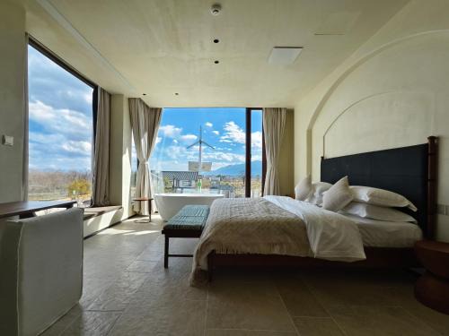 Dali Town Casa | 栖悦风禾 QiYue FengHe Villa Resort
