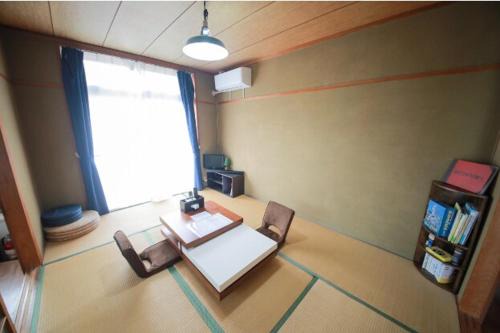 Furusato Cho Apartamento | 桜島の廃校を使った和室ゲストハウスulalaふるさと