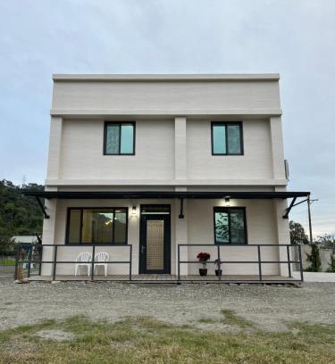 Guanshan Cama Y Desayuno | 楠山民宿Nanshan B&B