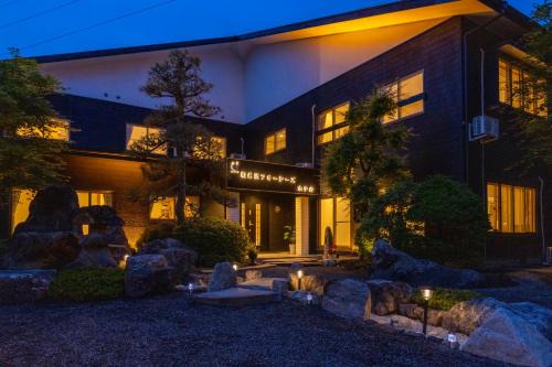 Karuizawa Hotel | 軽井沢フォーシーズホテル