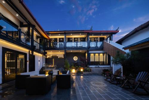 Dayan Old Town Casa | 雲曼 Sky Cloud静聆听花园民宿