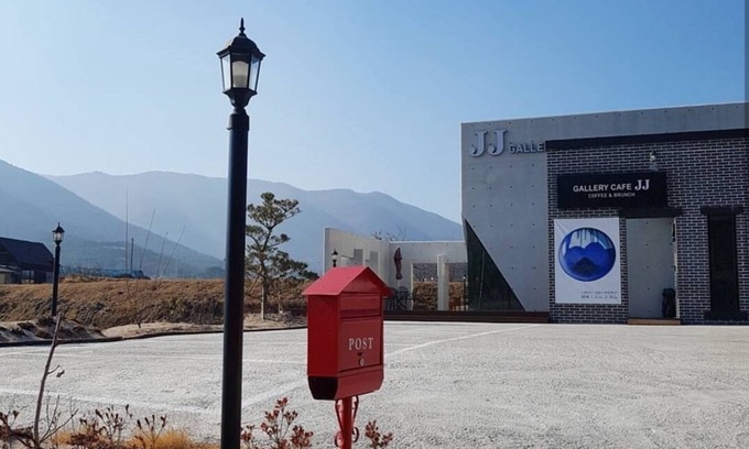 Gyeongju Casa | 경주 제이 제이 갤러리 펜션 (JJ Gallery pension)