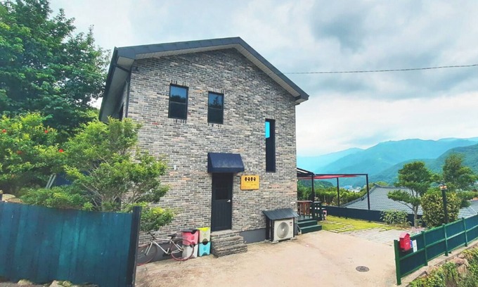 Hwagae Casa | 하동 독채 펜션 신축