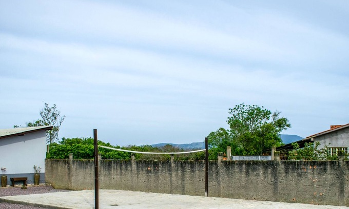 Portinho Casa | 01 Double Room - Air conditioning | WiFi | TV - Facing the Santo Antônio Lagoon