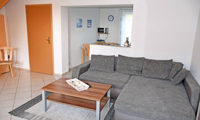 Sehlen Apartamento | 02 Apartamento de vacaciones Sehlen con terraza - apartamentos de vacaciones en la familia Rügen Lenz