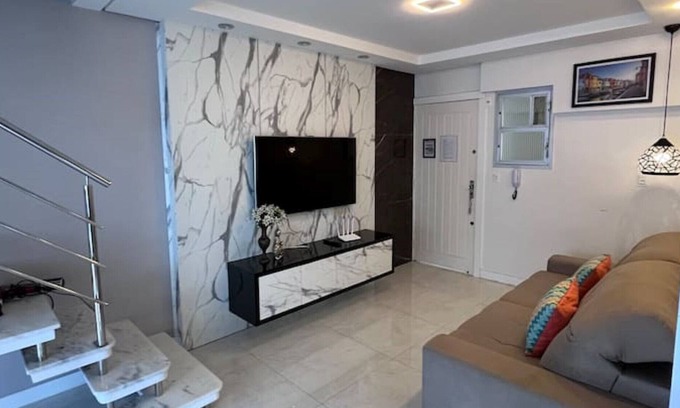 Morretes Casa | Duplex 03 bedrooms, foot in the sand and renovated!