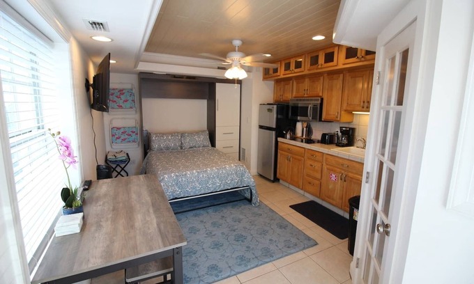 Survey Creek Apartamento | 03 Cute & Cozy Studio on Beachfront Property