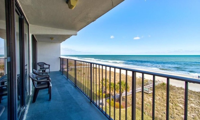 Wilmington Beach Condominio | 0514 Double The Pleasure by Atlantic Towers