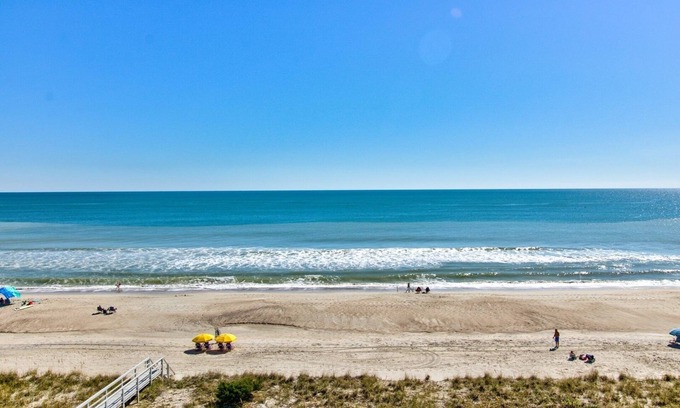 Wilmington Beach Condominio | 0601 Seaclusion by Atlantic Towers