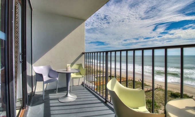 Wilmington Beach Condominio | 0602 Robin's Nest 1 Bedroom Home